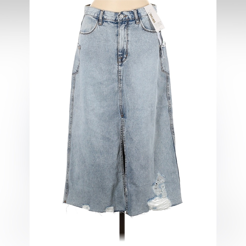 NWT Kenzie Denim Maxi Skirt with Distressed Detail 8/29